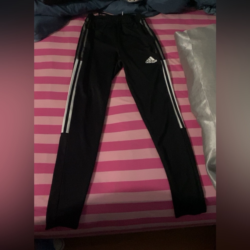 Adidas joggers like new